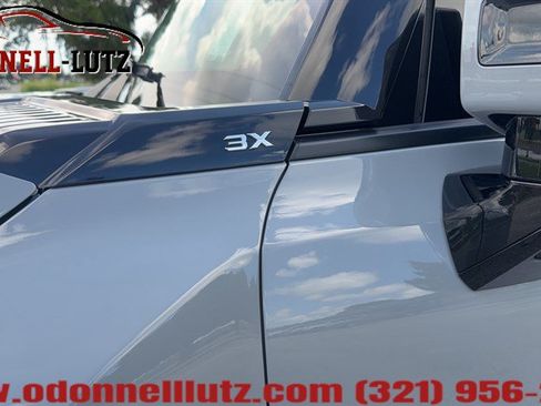 Used 2025 GMC Hummer EV 3X AWD/4WD image 41