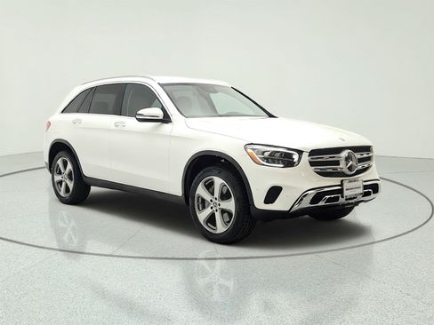 Used 2022 Mercedes-Benz GLC 300 image 3
