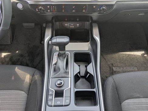 New 2026 Kia Sorento LX FWD image 21