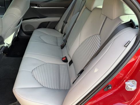 Used 2024 Toyota Camry SE FWD image 19