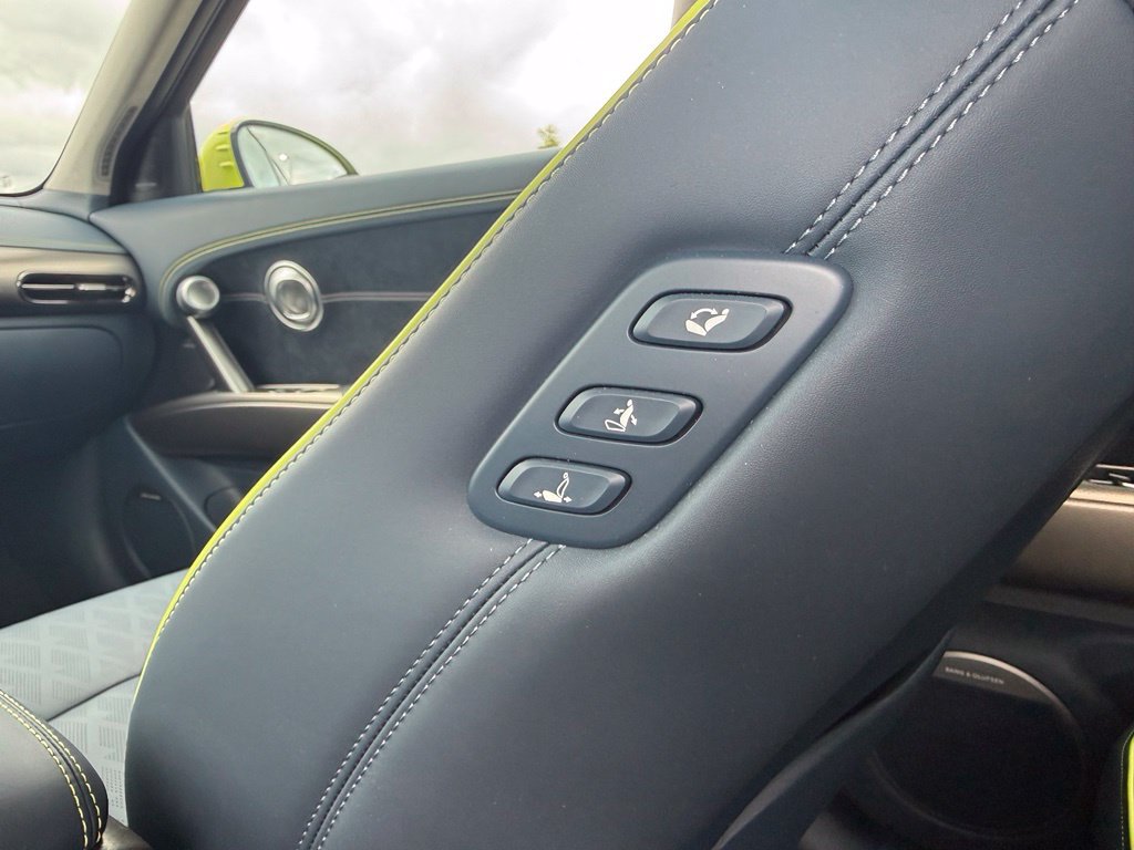 Used 2023 Genesis GV60 Performance AWD/4WD image 18
