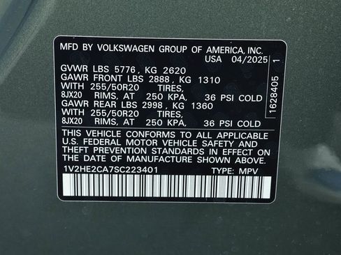 Used 2025 Volkswagen Atlas Cross Sport SE image 38