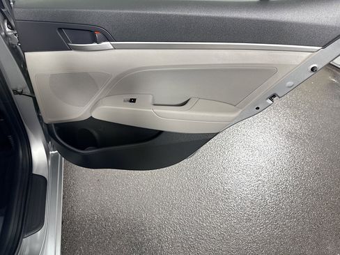 Used 2020 Hyundai Elantra SEL w/ Convenience Package (C2) FWD image 27