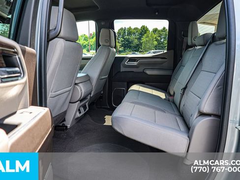 Used 2025 Chevrolet Silverado 1500 LT RWD image 19