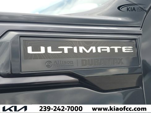 Used 2024 GMC Sierra 2500 Denali Ultimate w/ Snow Plow Prep/Camper Package AWD/4WD image 8
