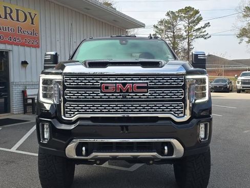 Used 2021 GMC Sierra 3500 Denali w/ Denali Ultimate Package image 9