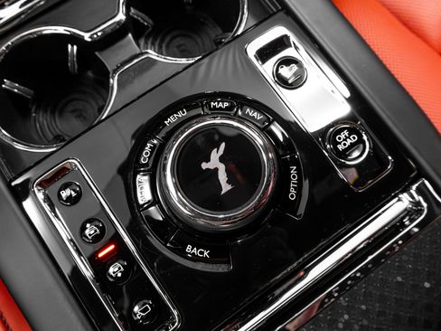 Used 2021 Rolls-Royce Cullinan Black Badge AWD/4WD image 85