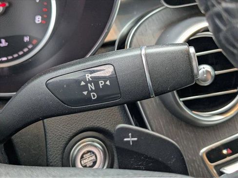 Used 2021 Mercedes-Benz GLC 300 image 12