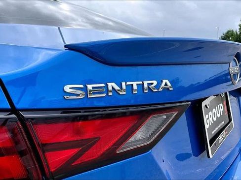 Certified 2025 Nissan Sentra SR FWD image 10