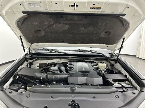 Used 2020 Toyota 4Runner TRD Off-Road image 25