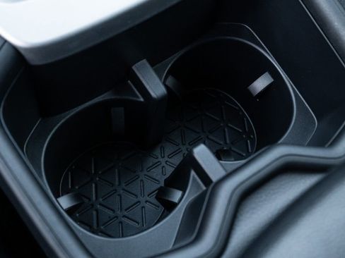 New 2025 Toyota RAV4 XLE w/ Convenience Package image 27