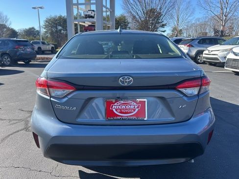 Used 2023 Toyota Corolla LE image 6