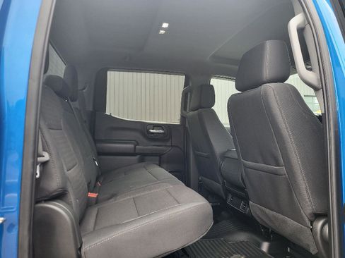 Used 2023 Chevrolet Silverado 1500 Custom Trail Boss w/ LPO, Dark Essentials Package image 11