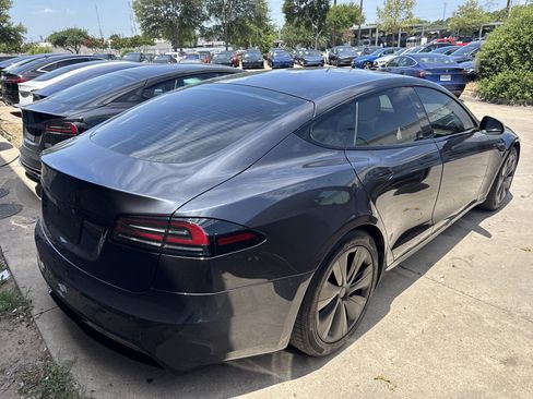 Used 2024 Tesla Model S AWD/4WD image 7