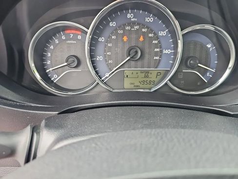 Used 2014 Toyota Corolla LE FWD image 14