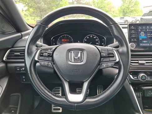 Used 2022 Honda Accord Sport image 8