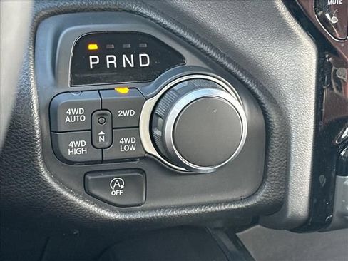 Used 2025 RAM 1500 Big Horn AWD/4WD image 29