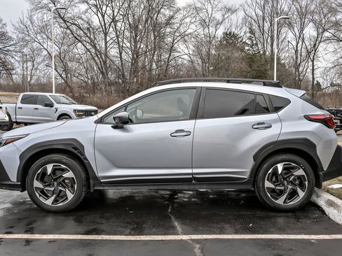 Used 2024 Subaru Crosstrek 2.5i Limited w/ Crosstrek Mirror Package image 5