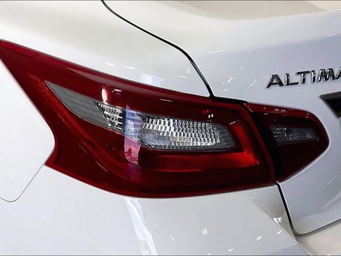 Used 2018 Nissan Altima 2.5 S w/ S Convenience Package FWD image 36