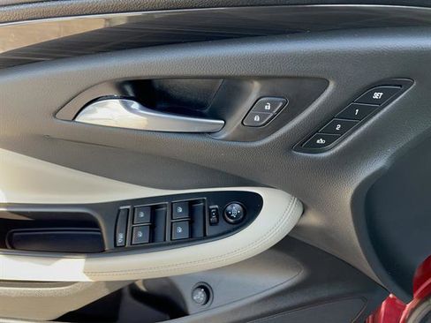 Used 2019 Buick Envision Essence image 15