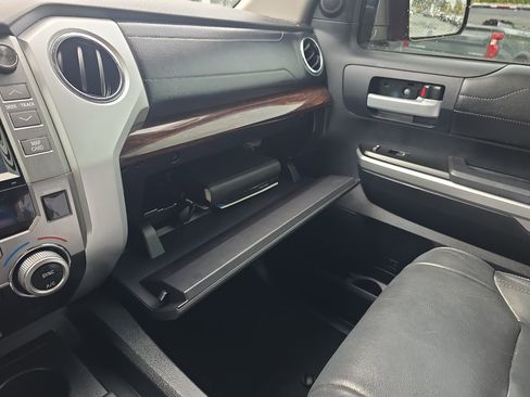 Used 2015 Toyota Tundra Limited w/ Limited Premium Package AWD/4WD image 31