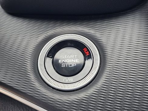Used 2024 Jeep Grand Cherokee Altitude RWD image 46