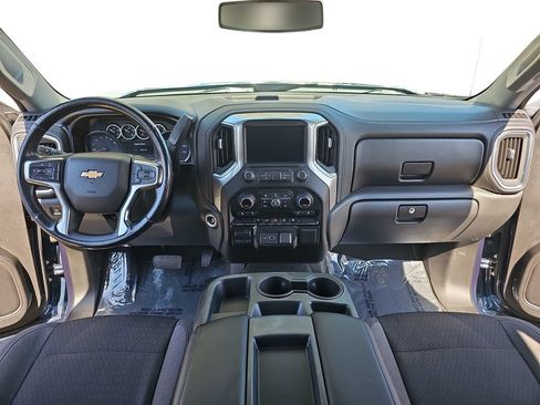 Used 2021 Chevrolet Silverado 1500 LT w/ Z71 Off-Road Package AWD/4WD image 9