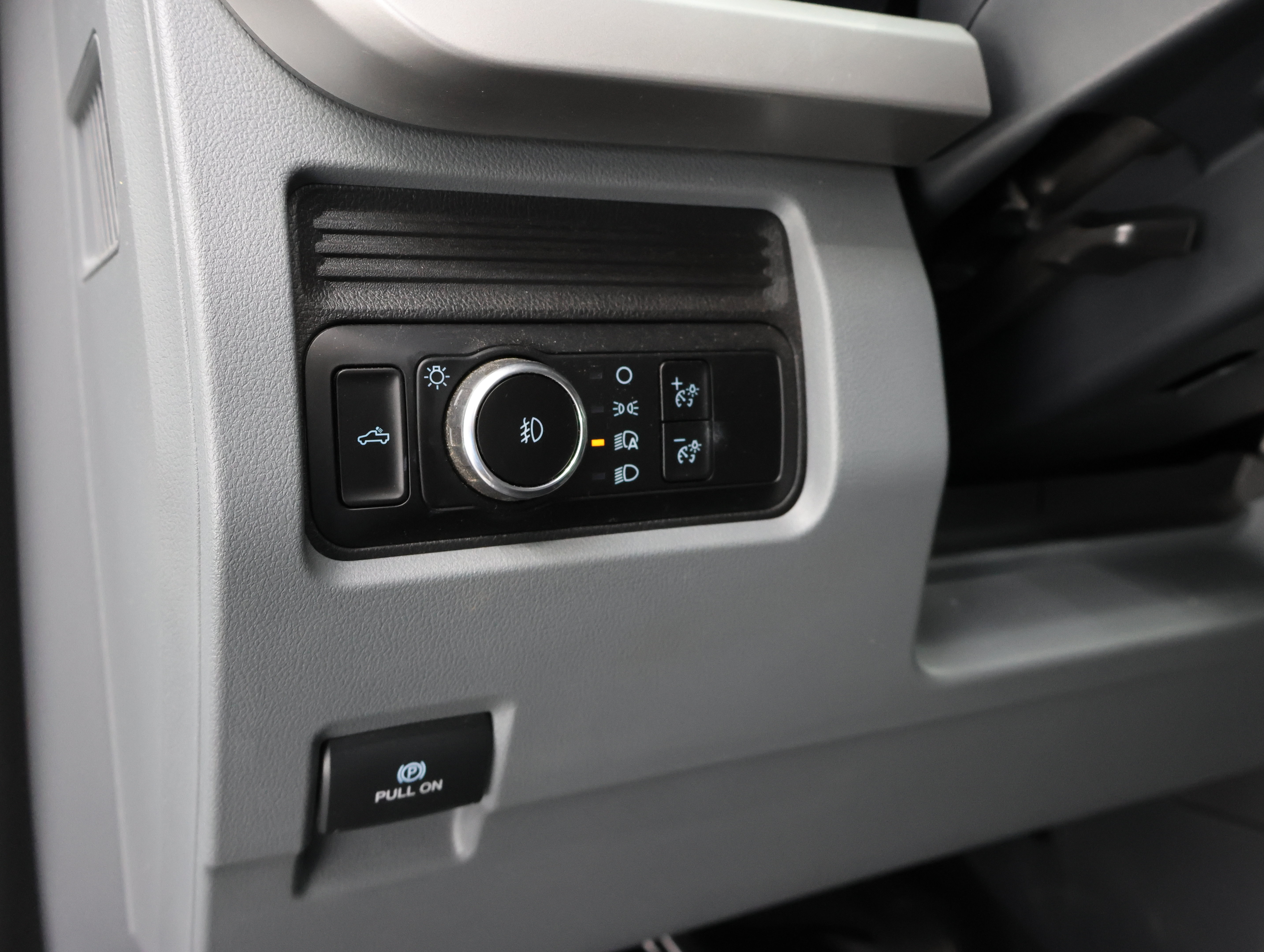 Used 2024 Ford F250 4x4 Crew Cab Super Duty image 44