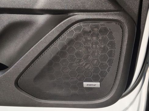 Used 2022 GMC Terrain SLT w/ Infotainment Package II image 31