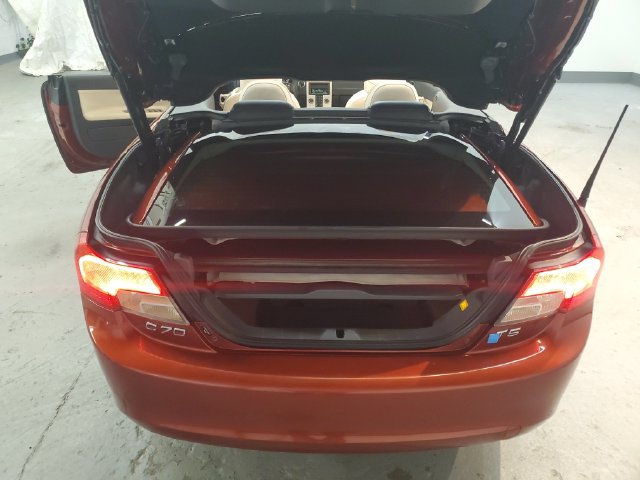 Used 2012 Volvo C70 T5 FWD image 9