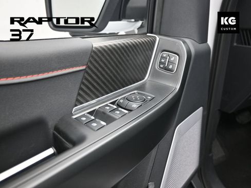 Used 2025 Ford F150 Raptor AWD/4WD image 9