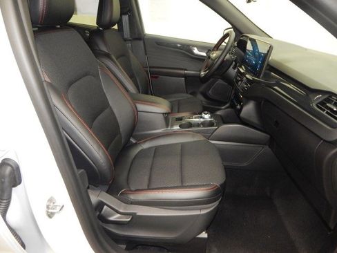 New 2025 Ford Escape ST-Line w/ Tech Pack #1 image 19