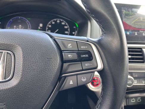 Certified 2022 Honda Accord Touring image 29