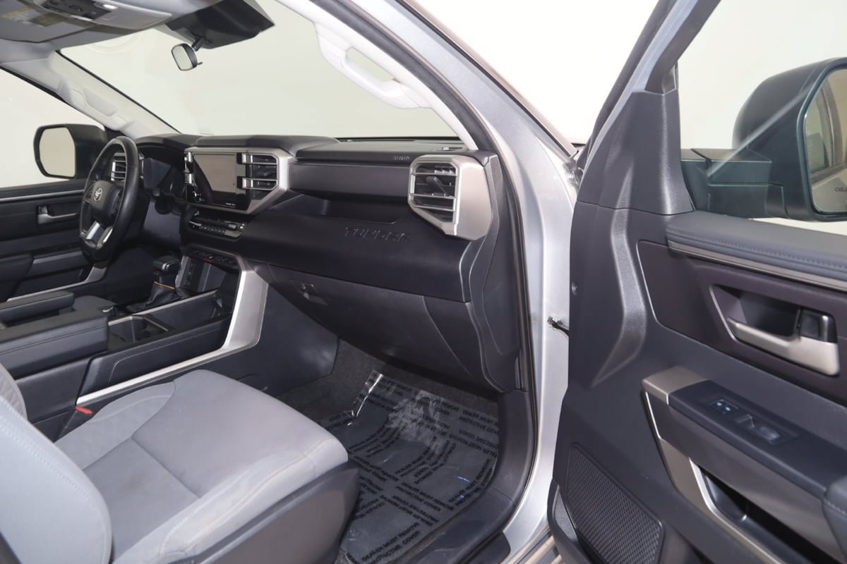 Used 2024 Toyota Tundra SR5 w/ TRD Off-Road Package AWD/4WD image 33
