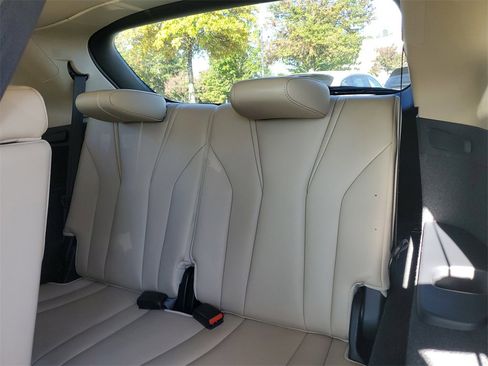 Certified 2023 Acura MDX FWD w/ Technology Package image 15