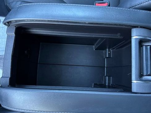 Used 2023 Toyota Highlander Limited image 34