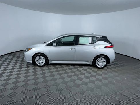 Certified 2025 Nissan Leaf S image 5