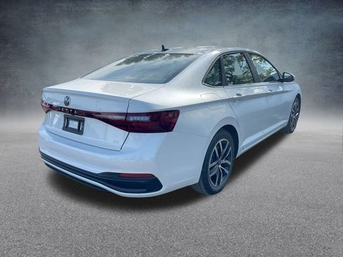 New 2025 Volkswagen Jetta SE image 31