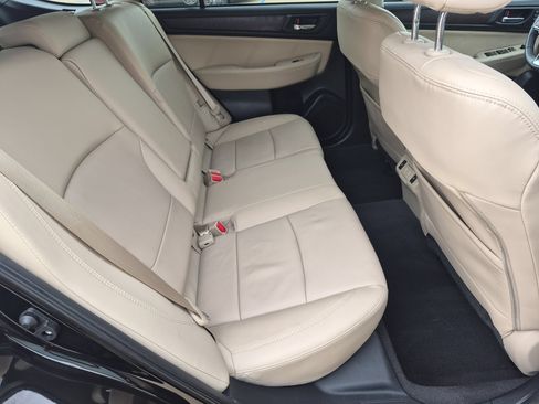 Used 2019 Subaru Outback 2.5i Limited AWD/4WD image 32