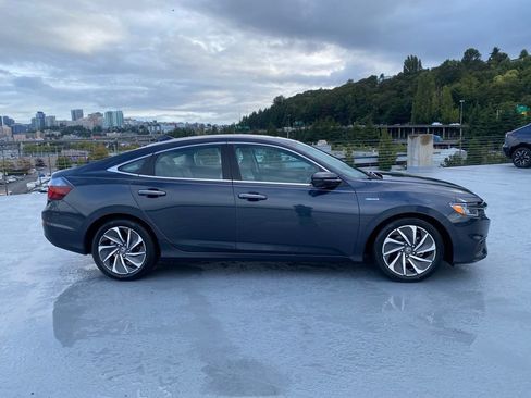Used 2019 Honda Insight Touring image 2