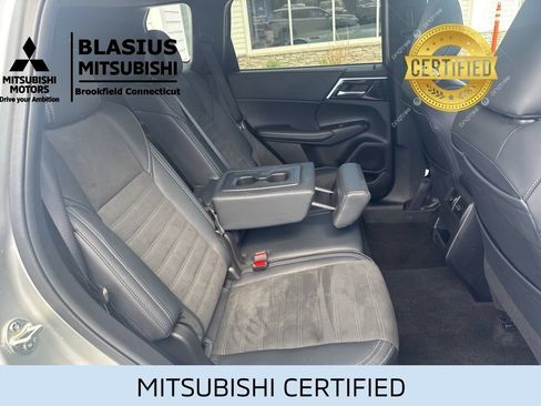 Used 2024 Mitsubishi Outlander SE AWD/4WD image 42