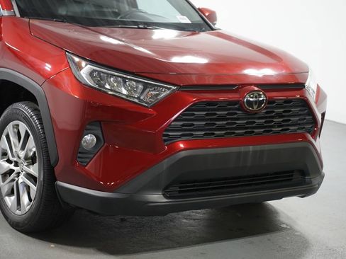 Certified 2021 Toyota RAV4 XLE Premium image 4