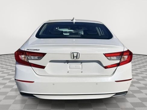 Used 2019 Honda Accord EX image 6