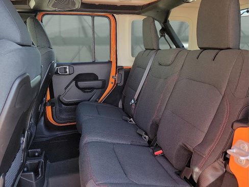 New 2025 Jeep Wrangler Unlimited Rubicon image 8