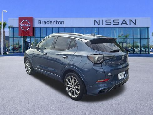 Used 2024 Buick Encore GX Avenir w/ Avenir Technology Package FWD image 7