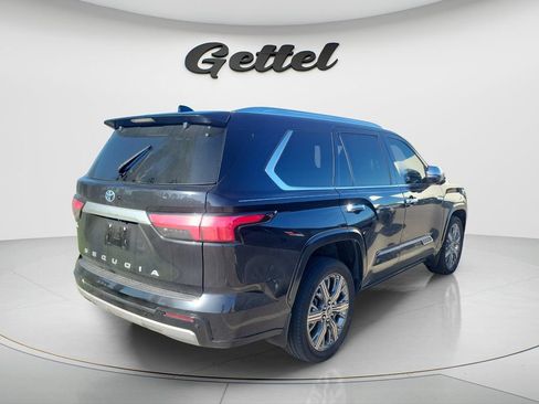 Used 2023 Toyota Sequoia Capstone AWD/4WD image 4
