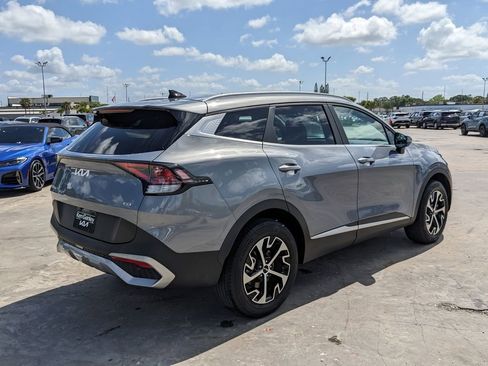 Certified 2023 Kia Sportage EX image 8