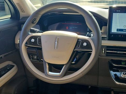 Certified 2023 Lincoln Corsair FWD image 19