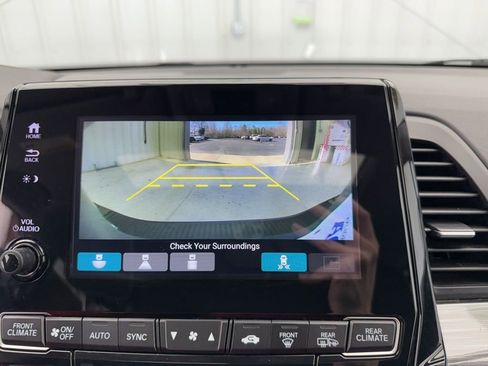 Used 2023 Honda Odyssey Elite image 25