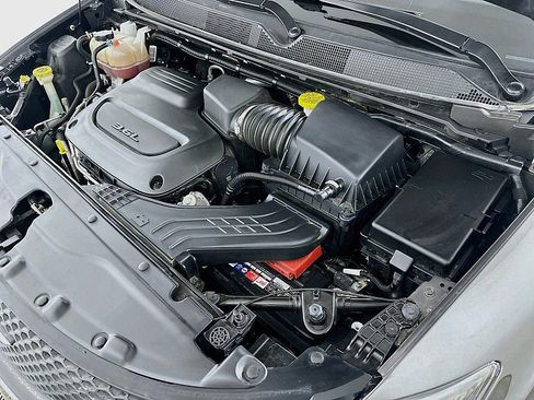 Used 2023 Chrysler Voyager LX FWD image 29